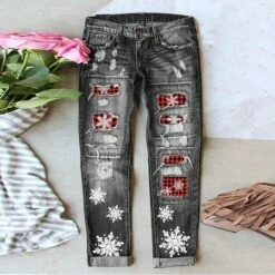 Women's Jeans Distressed Jeans Denim Grey Fashion Christmas Xmas Street Casual Baggy Ripped Micro-elastic Full Length Comfort Plaid S M L XL XXL / Print